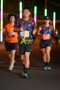 BIB: 652, 22978, 26155
                            <button type="button" onclick="openModal(20691533)" class="btn btn-primary btn-sm float-right btn-popup" data-toggle="modal" data-target=".modal-high-quality">
                        <i class="fas fa-shopping-cart"></i> Add to Cart
                    </button>
                                            <button type="button" onclick="isThisMe(20691533, true)" class="btn btn-success btn-sm float-right btn-popup btn-isme hidden" data-toggle="tooltip" data-placement="bottom" title="นี่คือรูปของคุณใช่ไหม คลิกที่นี่เพื่อเอาเข้าอัลบั้ม">
                        <i class="fas fa-plus"></i> Add to album
                    </button>
                    <button type="button" onclick="isThisMe(20691533, false)" class="btn btn-warning btn-sm float-right btn-popup btn-isnotme hidden">
                        <i class="fas fa-ban"></i> Remove from album
                    </button>